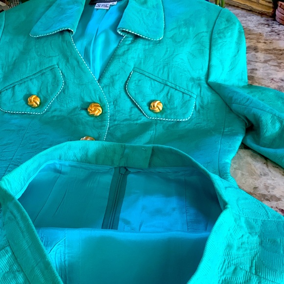 Rickie freeman for TJ SUITS - Picture 4 of 5